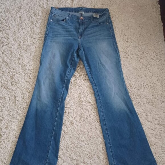 Ariat Women’s Jeans 32R Perfect Rise Bootcut Blue Stretch Denim Western Mid Rise - Picture 2 of 10